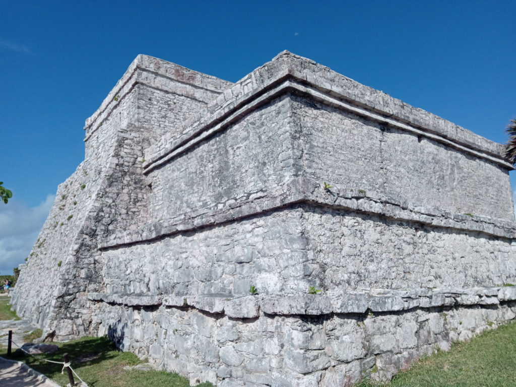 tulum-pyramide-site-archéologique