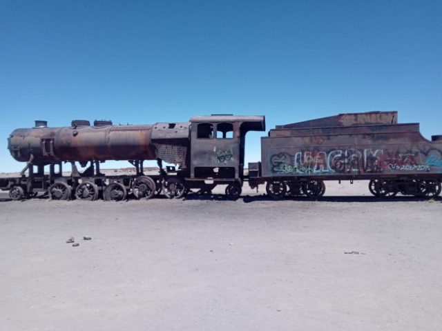 IMG_20181128_105552 cimetiere-trains-salar-uyuni-bolivie